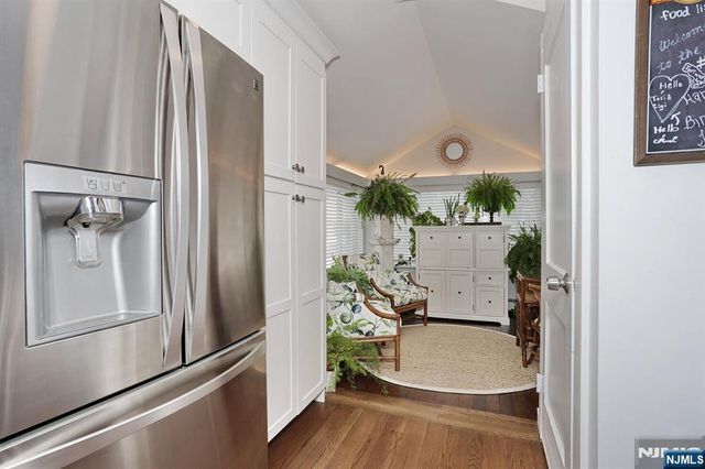 2 Maysenger Road, Mahwah, NJ 07430