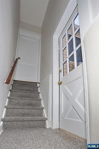 2 Maysenger Road, Mahwah, NJ 07430