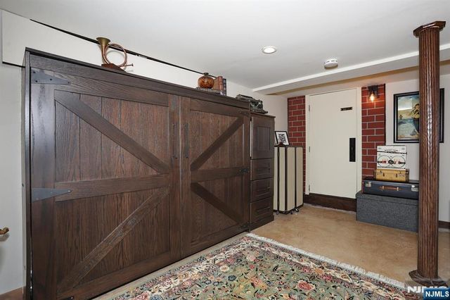 2 Maysenger Road, Mahwah, NJ 07430