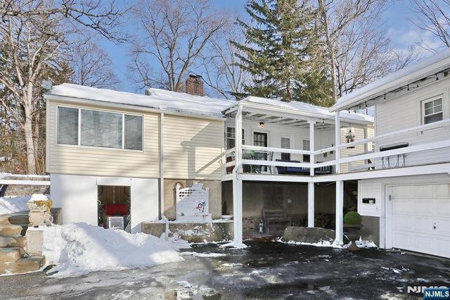 2 Maysenger Road, Mahwah, NJ 07430