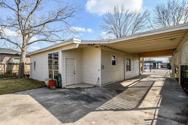 2237 Cromwell Street, Houston, TX 77093