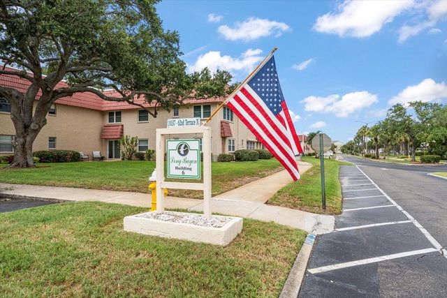 10037 62ND TERRACE N 1, St Petersburg, FL 33708