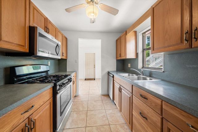10037 62ND TERRACE N 1, St Petersburg, FL 33708