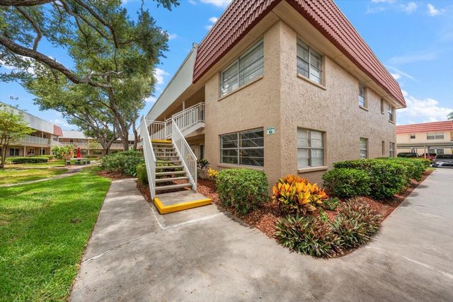10037 62ND TERRACE N 1, St Petersburg, FL 33708