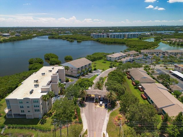 10037 62ND TERRACE N 1, St Petersburg, FL 33708