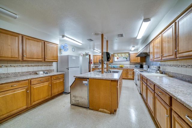 10037 62ND TERRACE N 1, St Petersburg, FL 33708