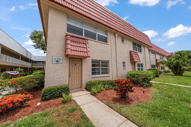 10037 62ND TERRACE N 1, St Petersburg, FL 33708