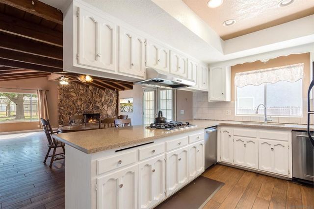 2910 Shadow Canyon Circle, Norco, CA 92860