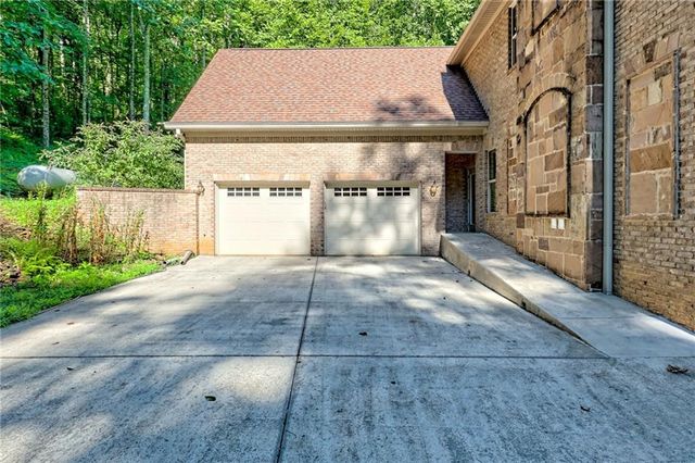 876 WHITETAIL Trail, Clayton, GA 30525