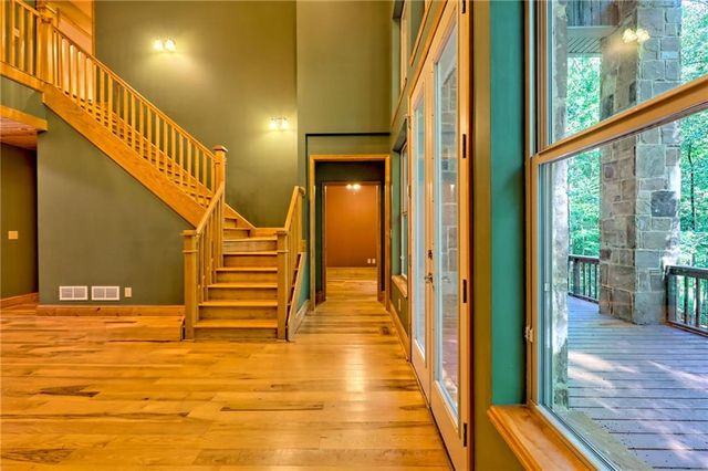 876 WHITETAIL Trail, Clayton, GA 30525