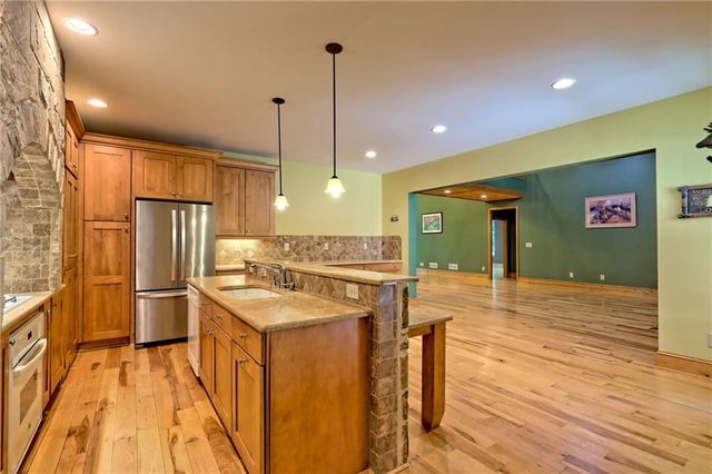 876 WHITETAIL Trail, Clayton, GA 30525