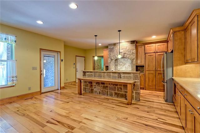 876 WHITETAIL Trail, Clayton, GA 30525