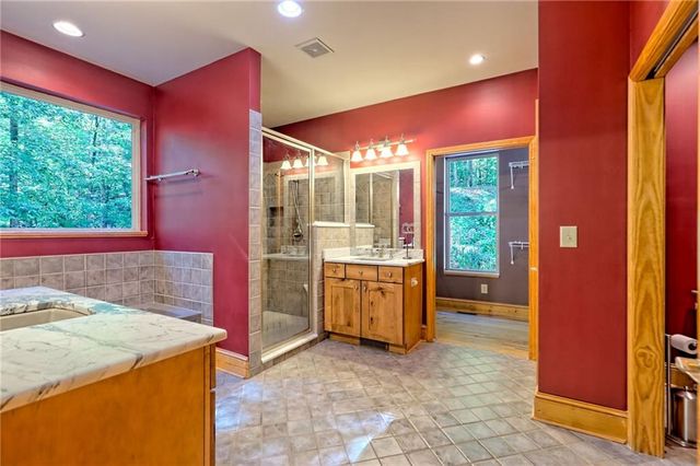 876 WHITETAIL Trail, Clayton, GA 30525