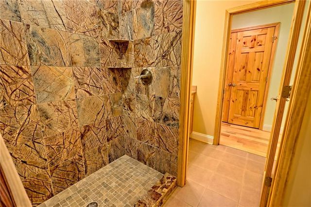 876 WHITETAIL Trail, Clayton, GA 30525