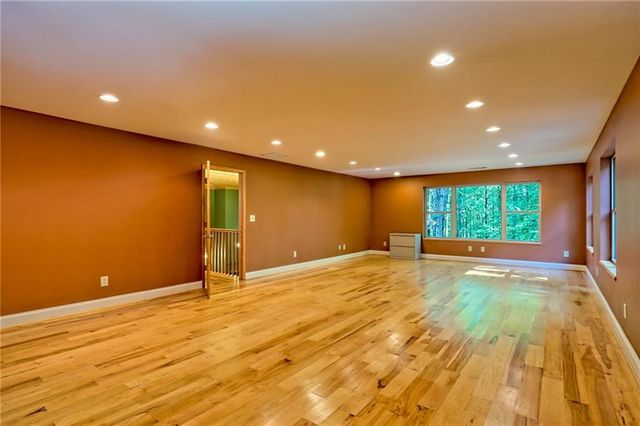 876 WHITETAIL Trail, Clayton, GA 30525