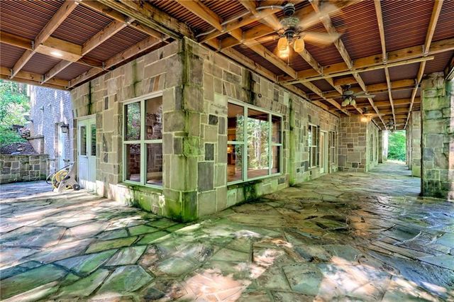 876 WHITETAIL Trail, Clayton, GA 30525