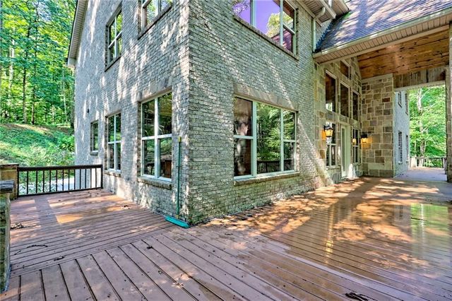 876 WHITETAIL Trail, Clayton, GA 30525