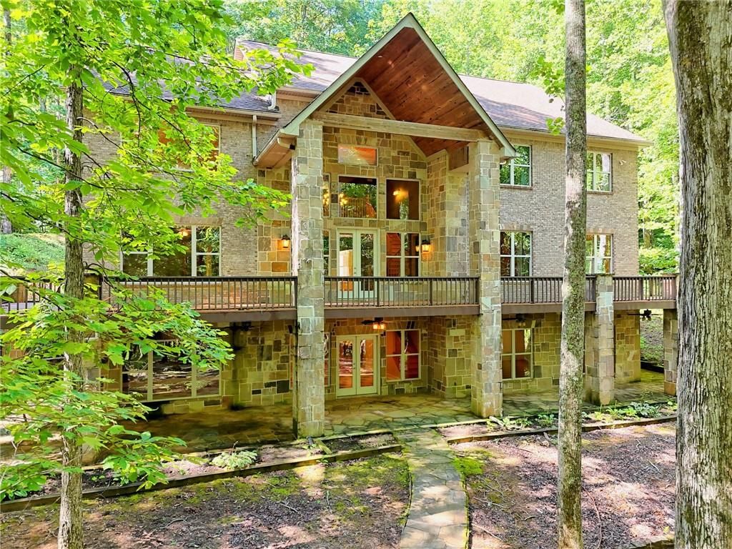 876 WHITETAIL Trail, Clayton, GA 30525