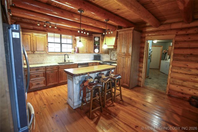 21854 E 947 Road, Vian, OK 74962