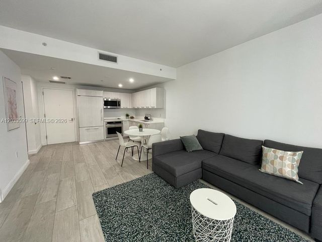 45 SW 9th Street 1407, Miami, FL 33130