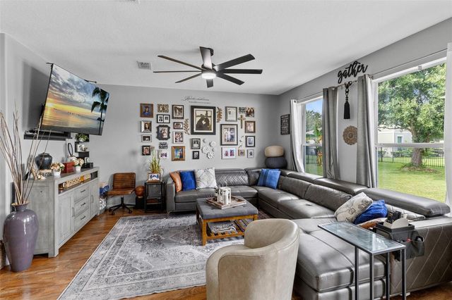 8126 CRUSHED PEPPER AVENUE, Orlando, FL 32817