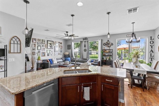 8126 CRUSHED PEPPER AVENUE, Orlando, FL 32817