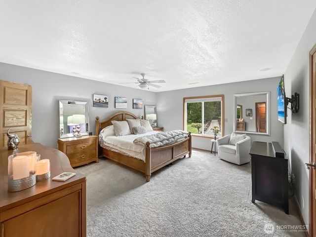 21829 210th Avenue SE, Maple Valley, WA 98038