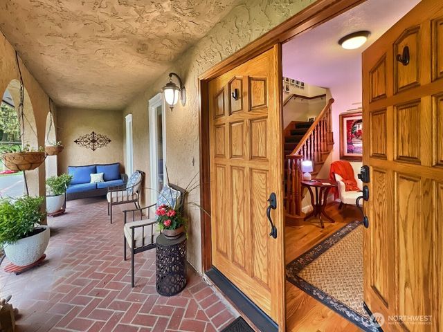 21829 210th Avenue SE, Maple Valley, WA 98038