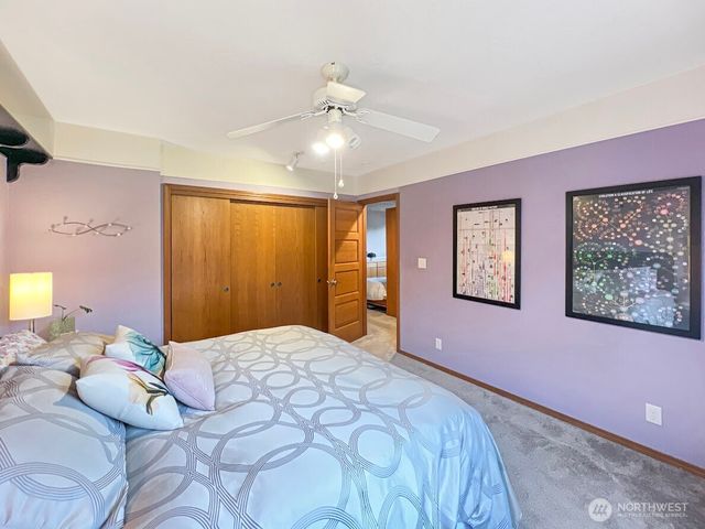 21829 210th Avenue SE, Maple Valley, WA 98038