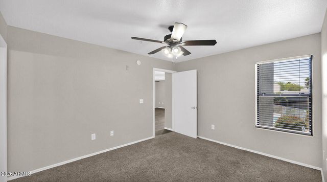 5611 S 32nd Street 2, Phoenix, AZ 85040