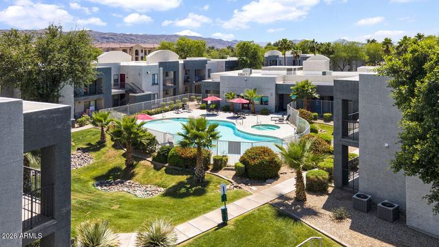 5611 S 32nd Street 2, Phoenix, AZ 85040