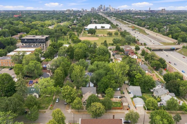4255 1st Avenue S, Minneapolis, MN 55409