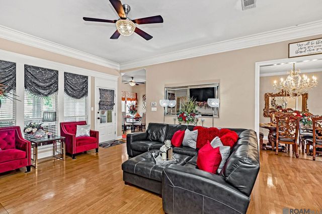 6497 Summerlin Dr, Zachary, LA 70791