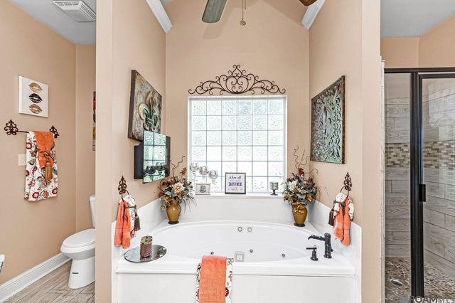 6497 Summerlin Dr, Zachary, LA 70791