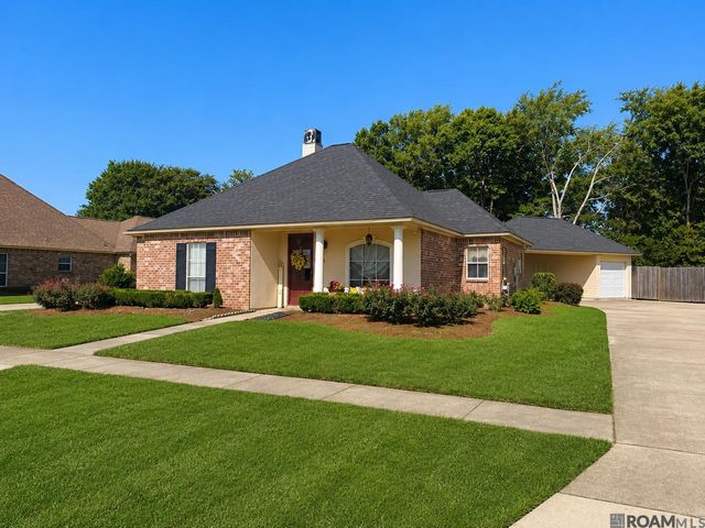 6497 Summerlin Dr, Zachary, LA 70791