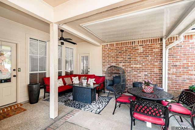 6497 Summerlin Dr, Zachary, LA 70791