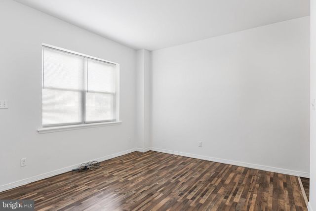 6000-02 S CRESCENT BLVD, Pennsauken, NJ 08109