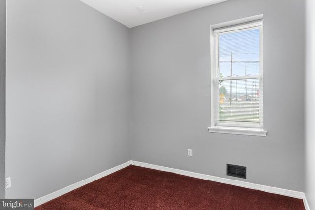 6000-02 S CRESCENT BLVD, Pennsauken, NJ 08109