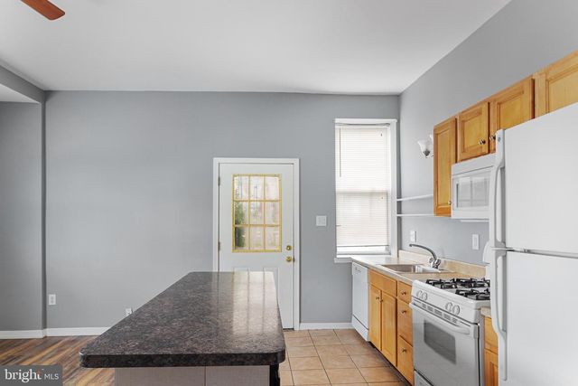 6000-02 S CRESCENT BLVD, Pennsauken, NJ 08109