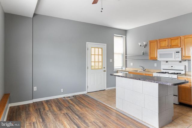 6000-02 S CRESCENT BLVD, Pennsauken, NJ 08109