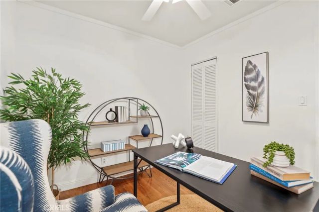 2722 Spreckels Lane, Redondo Beach, CA 90278