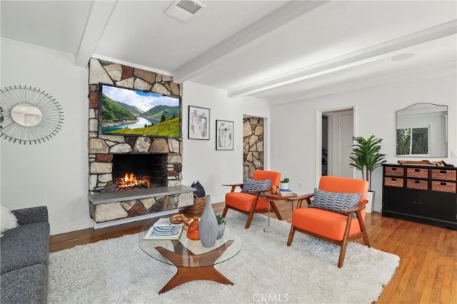 2722 Spreckels Lane, Redondo Beach, CA 90278