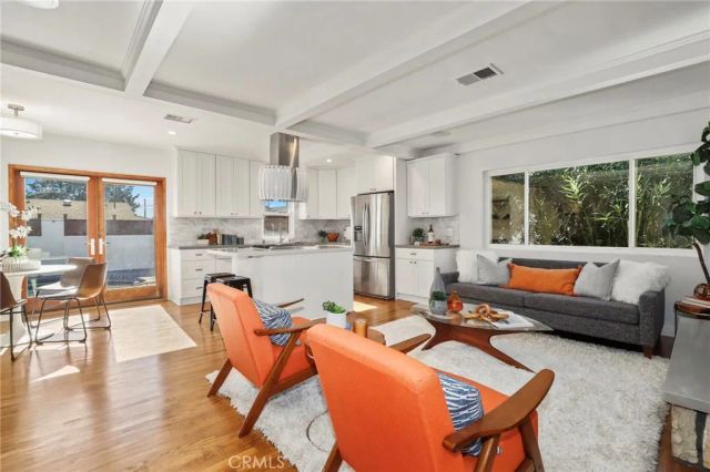 2722 Spreckels Lane, Redondo Beach, CA 90278