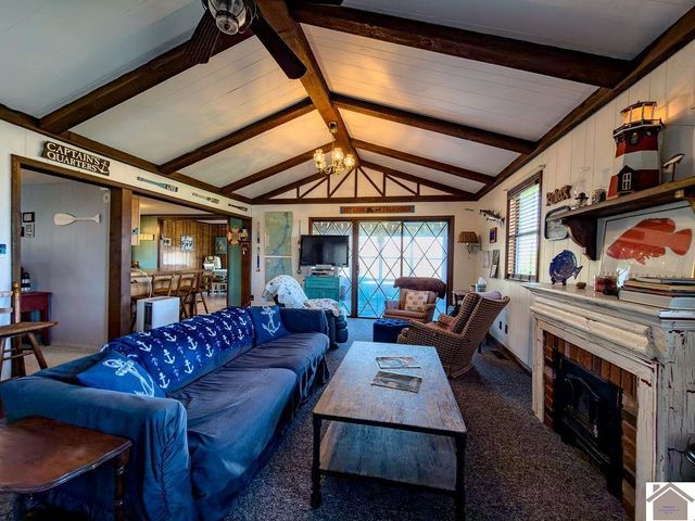 267 Primrose Drive, New Concord, KY 42076