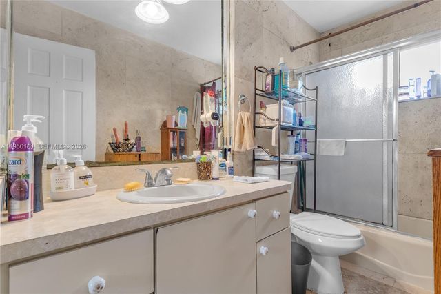 18670 Belview Dr, Cutler Bay, FL 33157