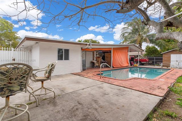 18670 Belview Dr, Cutler Bay, FL 33157