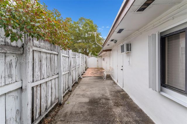 18670 Belview Dr, Cutler Bay, FL 33157