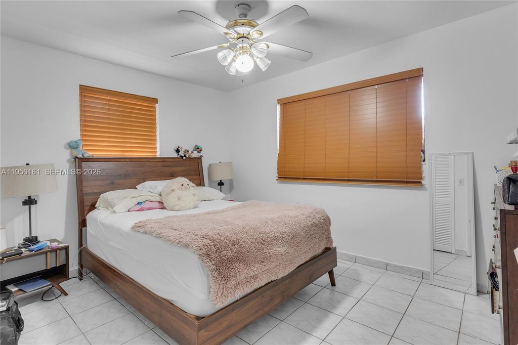 Image 17 of property listing at 18670 Belview Dr, Cutler Bay, FL 33157