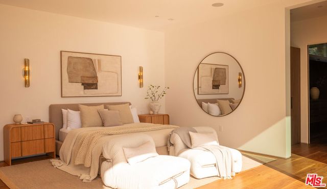 12752 Mulholland Drive, Los Angeles, CA 90210