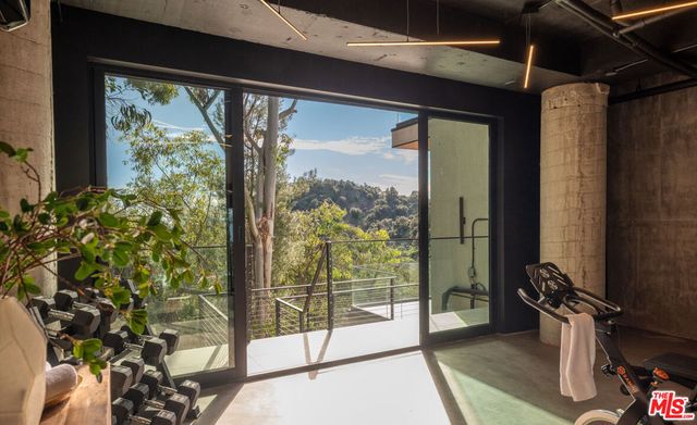 12752 Mulholland Drive, Los Angeles, CA 90210